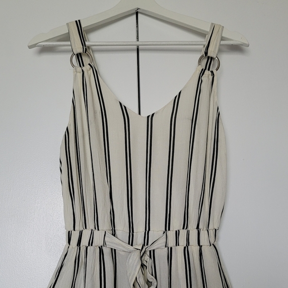 La Classe Couture Striped Wide Leg Jumpsuit Small Petite - Picture 3 of 9